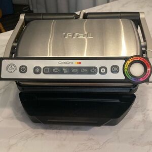 T Fal Opti Grill electric indoor grill. Removable grill plates meats like new